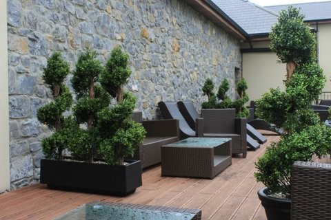 Artificial-Outdoor-Plants